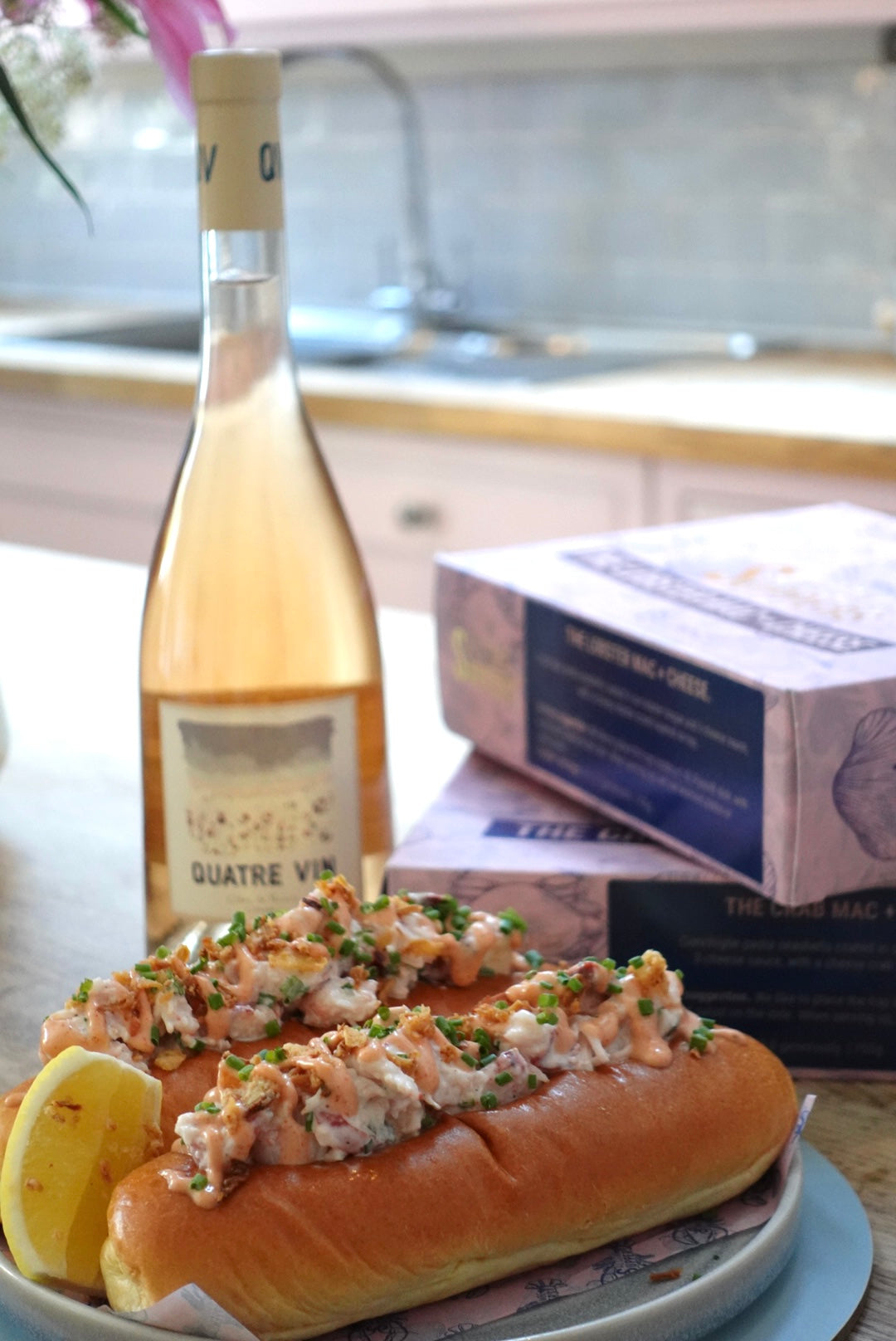THE LOBSTER ROLL SUPPER BOX.